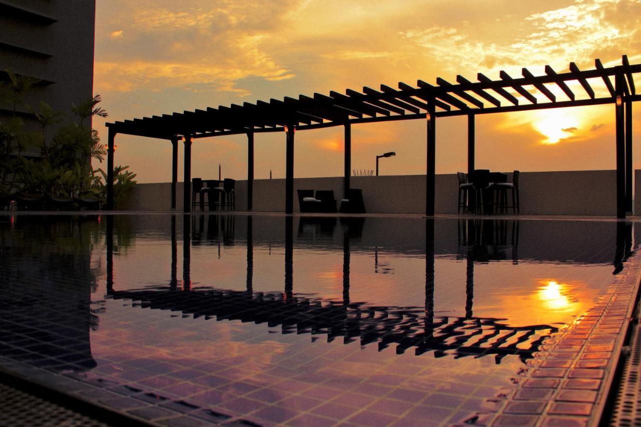 Hotel Trinitarias Suites Barquisimeto Exterior photo
