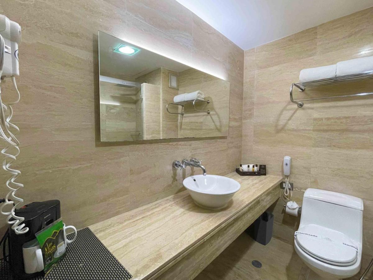 Hotel Trinitarias Suites Barquisimeto Exterior photo